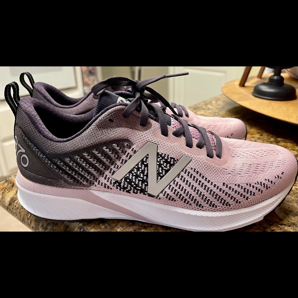 Brand new New Balance 870 V.5 shoes